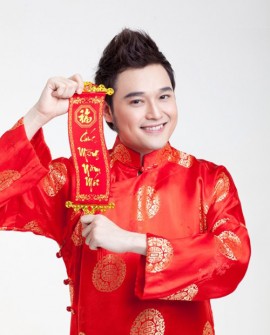 Cho thuê áo dài khăn đóng tại HCM: Áo dài khăn đống đỏ